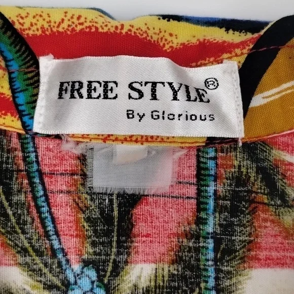 Vintage Free Style by Glorious Hawaiian Men's Buttons down Small - Picture 6 of 8